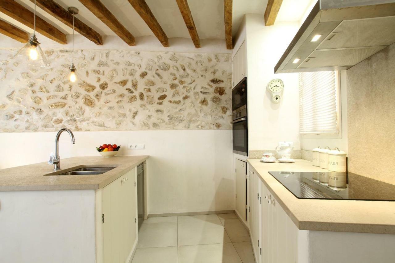 Semesterbostad Casa Guiraud, Cosy And Welcoming Townhouse Pollença